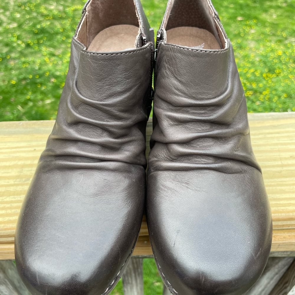 Dansko Women's Brown Leather Ankle Boots